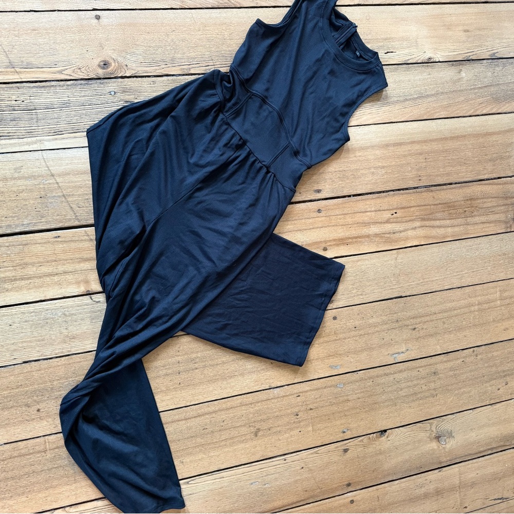 Elegant Black Sleeveless Jumpsuit